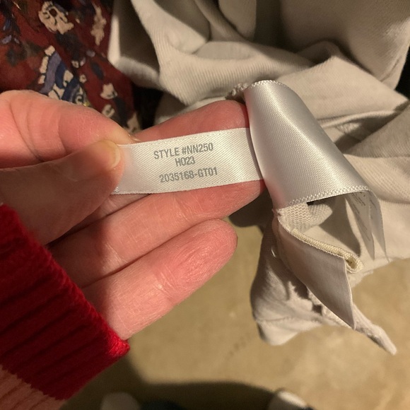 Women’s Madewell Oversized Boyfriend One-Pocket Greige T-Shirt Size XXS - Picture 7 of 7